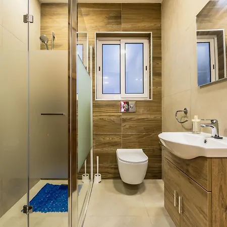 New 2 Bedroom Fl 7 Marsaskala